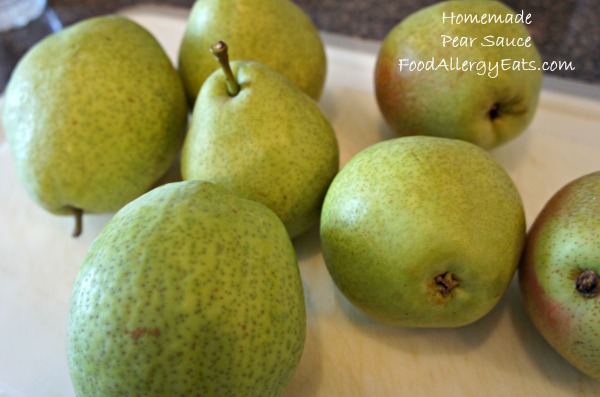 Slow Cooker Pear Sauce from @FoodAllergyEats #vegan #foodallergies